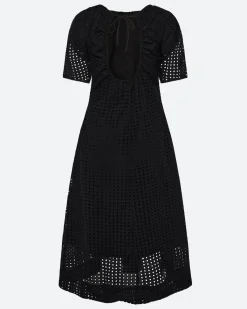 Minimum Dresses | Alice midi dress in broderie anglaise 4258 - Black