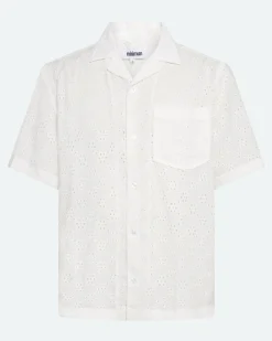 Minimum Shirts | Hayden relaxed short sleeved shirt in broderie anglaise 4295 - Coco Milk CocoMilk