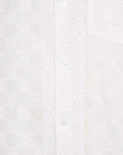 Minimum Shirts | Hayden relaxed short sleeved shirt in broderie anglaise 4295 - Coco Milk CocoMilk