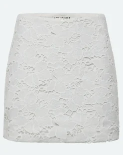 Minimum Skirts | Lillys lace mini skirt 4256 - Coco Milk CocoMilk