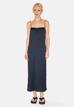 Minimum Dresses | Mia midi dress 4139 - Sky Captain SkyCaptain