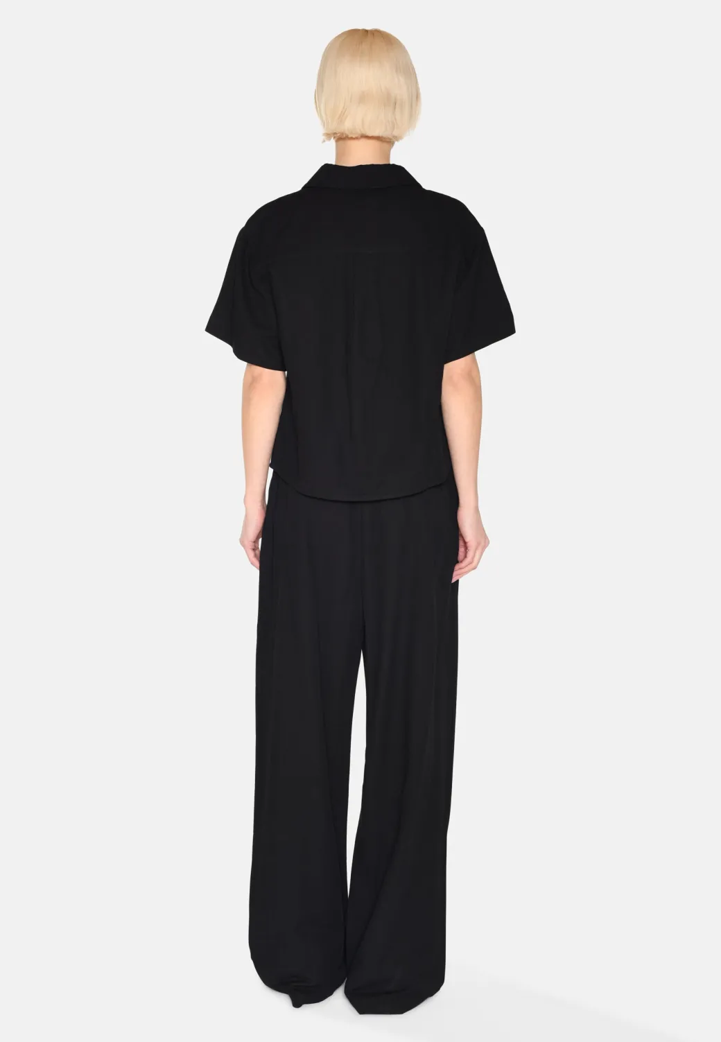 Minimum Shirts | Sage short sleeved shirt 4191 - Black