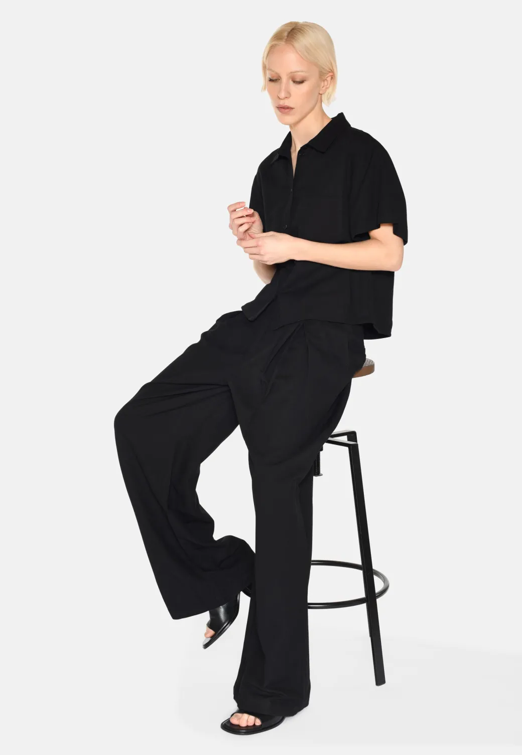 Minimum Shirts | Sage short sleeved shirt 4191 - Black