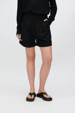 Minimum Shorts | Selby linen blend shorts 3069 - Black