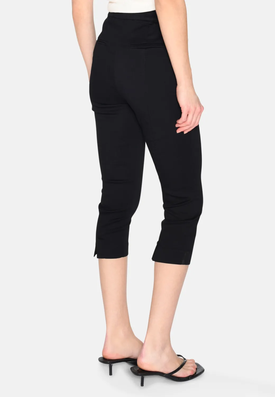 Minimum Pants | Sophia capri pants 4166 - Black